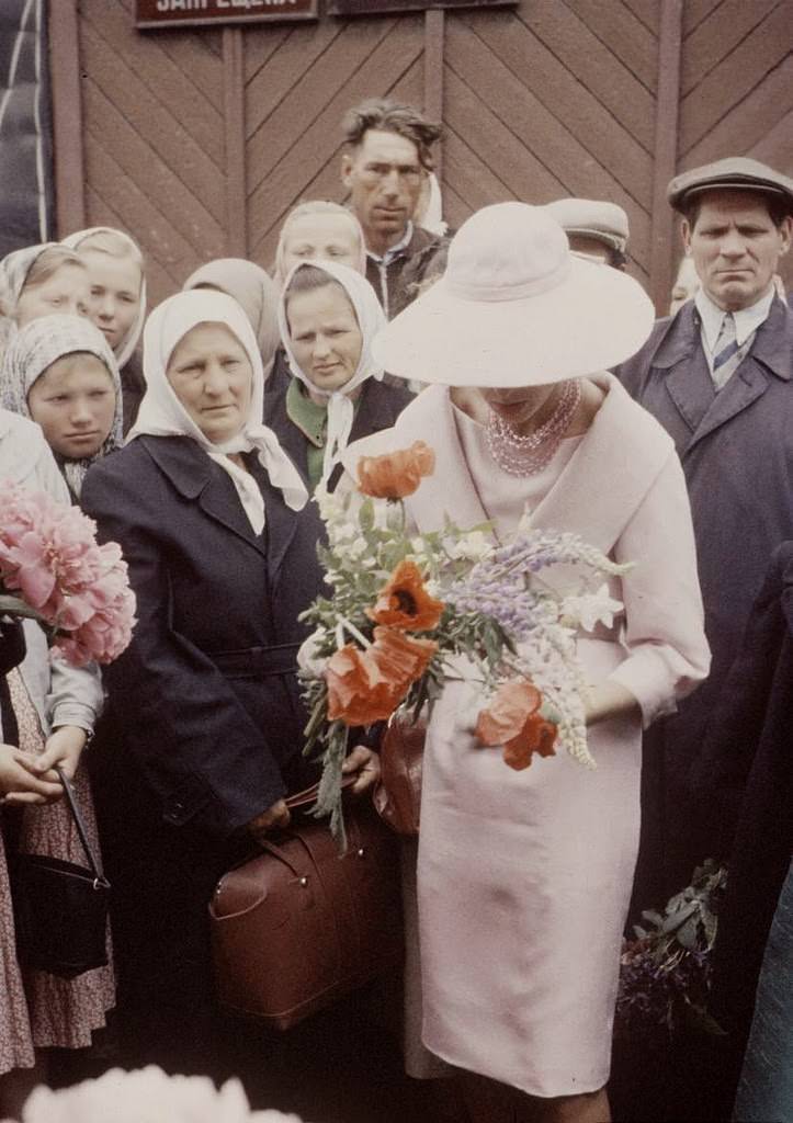 When Dior Took Over the Soviet Streets: Moscow’s 1959 Fashion Shock Fashion &; Culture