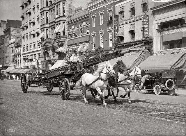 Washington, D.C., circa 1914. “Three-horse team pulling water tower.” A fire truck racing past the Tea Cup Inn on F Street. Harris &; Ewing.