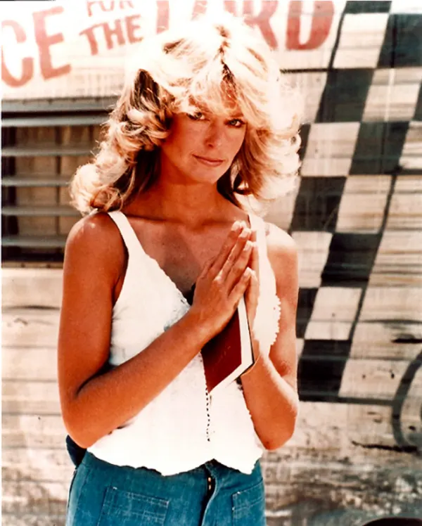 Farrah Fawcett Young: Stunning Images from Her Early Years Celebrities