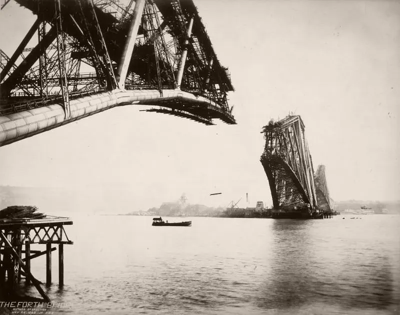 Rare Photos from the Building of the Forth Bridge Show the Sheer Scale of This Engineering Wonder P