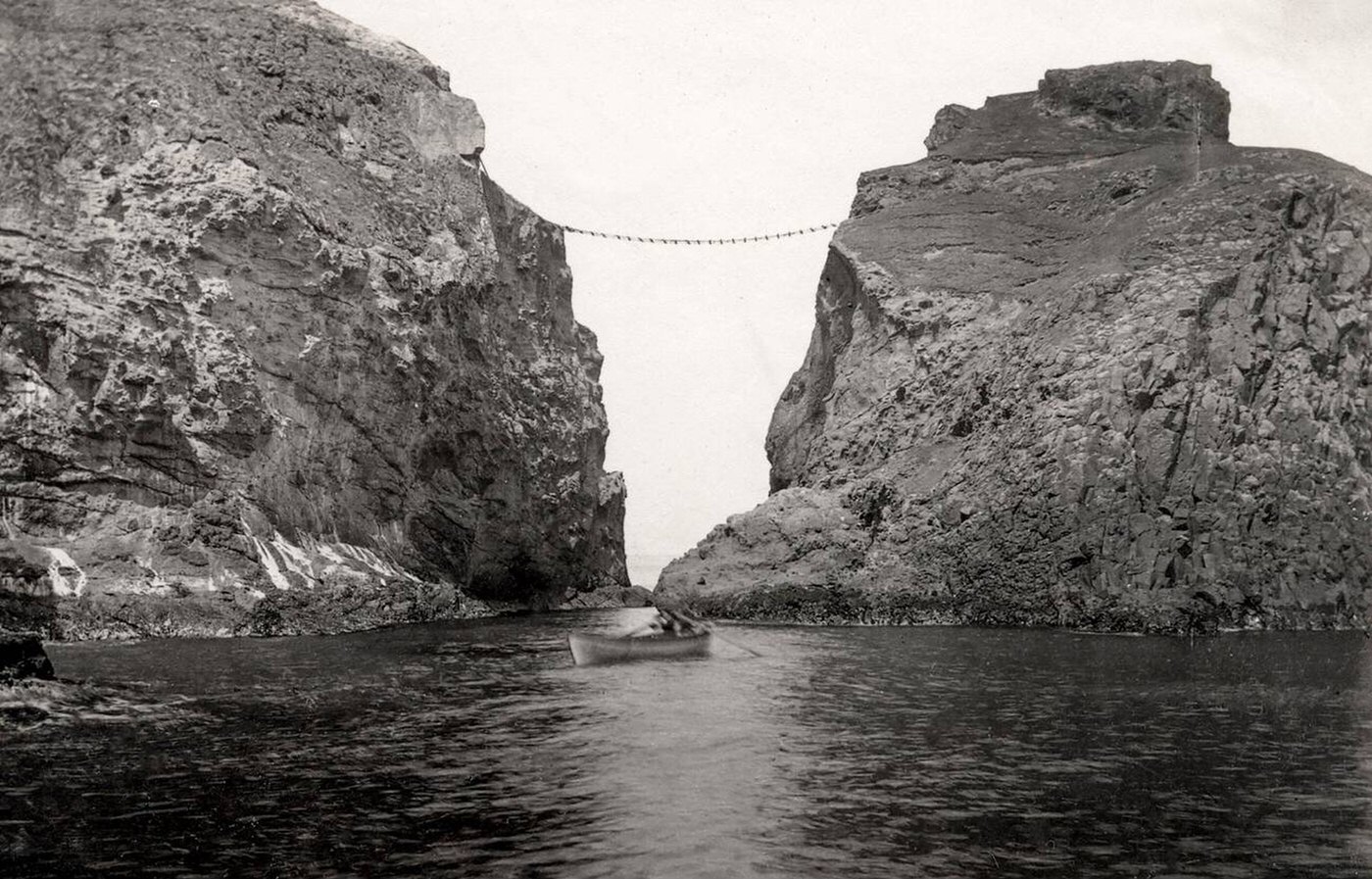 #39 Rope Bridge Carrick-a-rede, Co Antrim coast road, Northern Ireland, 1800s.