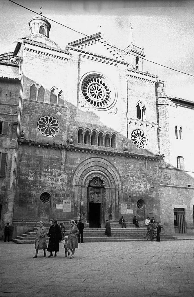 At Piazza della Repubblica in Foligno, Italy, 1930s
