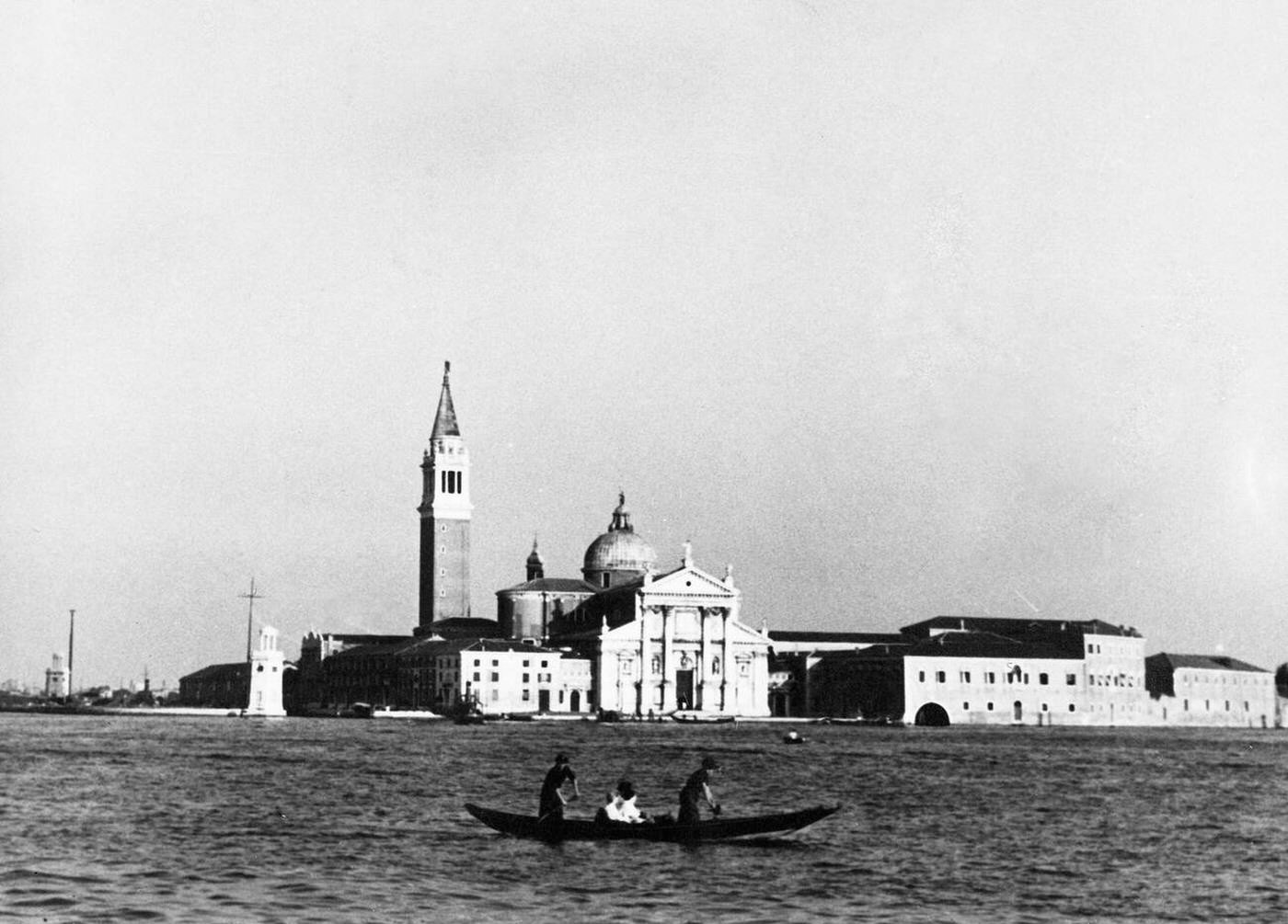 #94 Scenic view of Venice Italy, 1930s.