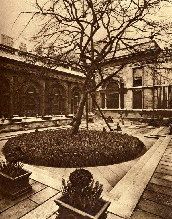 #8 The garden at the Bank of England that was lost in the reconstruction