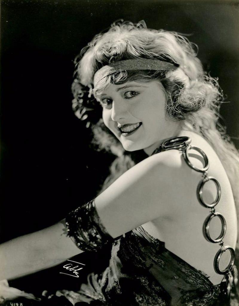 Mack Sennett’s Bathing Beauties: Glamour and Comedy on the Shores of the Silent Era Celebrities