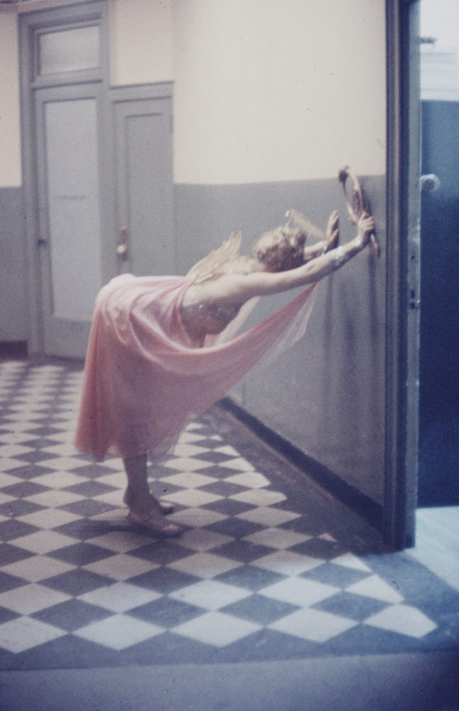 Inside the Glitter and Grit: What Life Was Really Like for Showgirls in 1958 New York Nightclubs Fa
