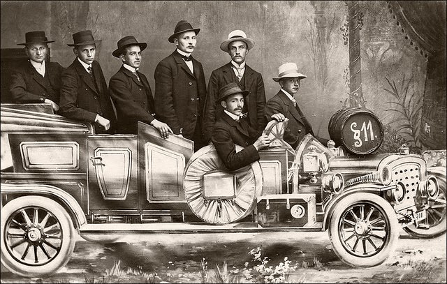 The “§ 11” photograph referencing the German “Bier-Comments” (Beer code), Germany, circa 1910.