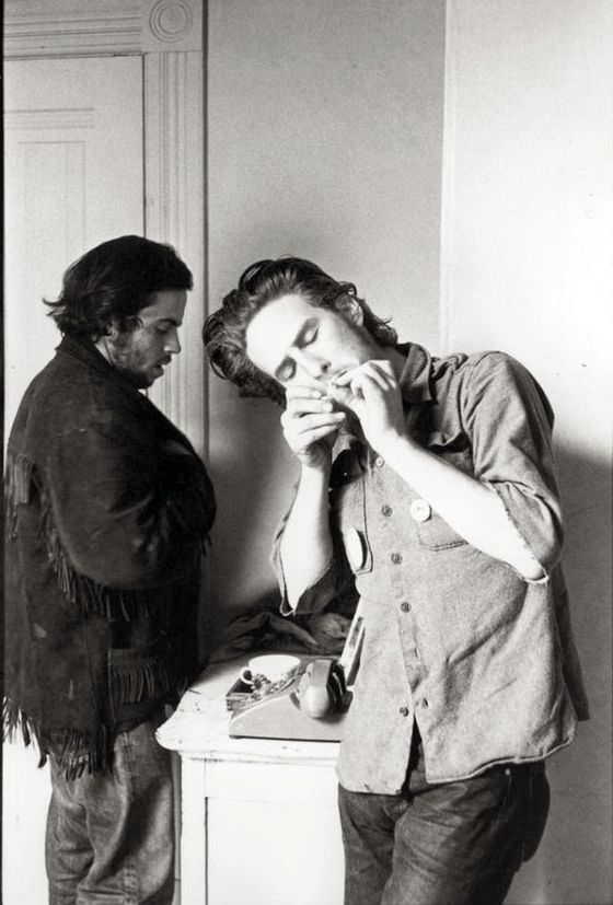 The Free-Spirited Hippies of 1960s San Francisco and Their Carefree Lifestyle Places &; People