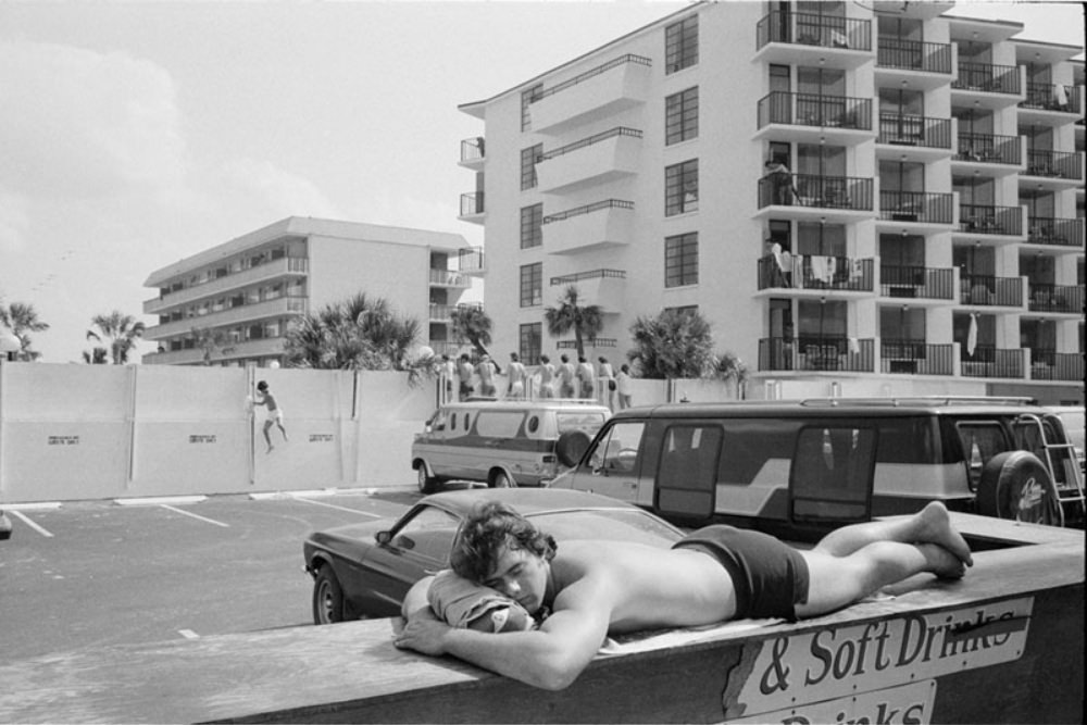 Inside the Wild, Unfiltered Spring Breaks of Daytona Beach in the Early 1980s Places &; People